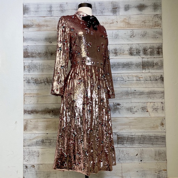 Gucci Pink Sequin Gem Bow Tie Dress Size 40 430500 - Picture 6 of 16